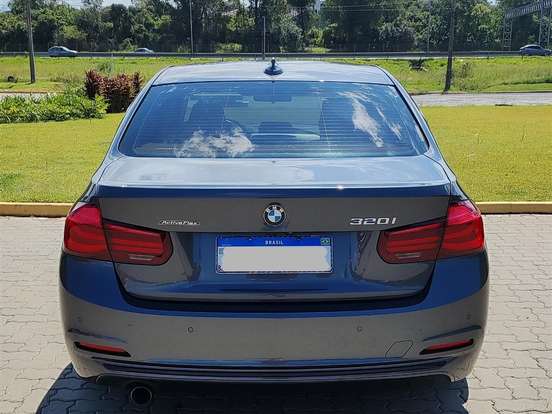 BMW-320i-2.0 SPORT 16V TURBO ACTIVE FLEX 4P AUTOMÁTICO BMW-320i-2017