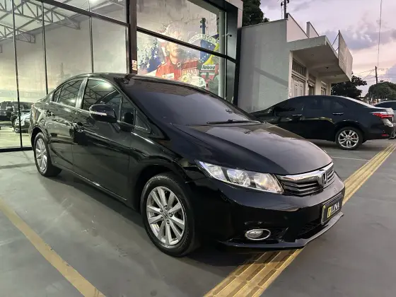 HONDA CIVIC 2.0 LXR 16V FLEX 4P AUTOMÁTICO HONDA CIVIC 2.0 LXR 16V FLEX 4P AUTOMÁTICO
