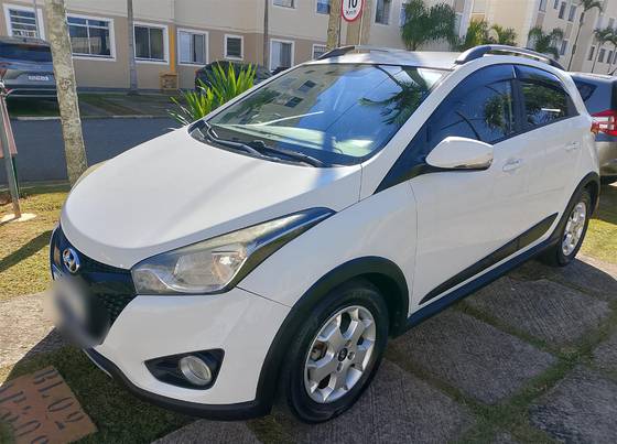 HYUNDAI HB20X 1.6 16V STYLE FLEX 4P MANUAL