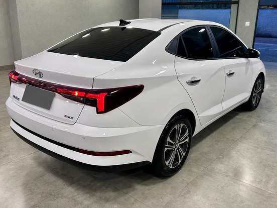 HYUNDAI-HB20S-2024