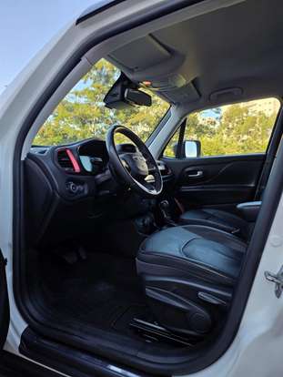 JEEP-RENEGADE-2023