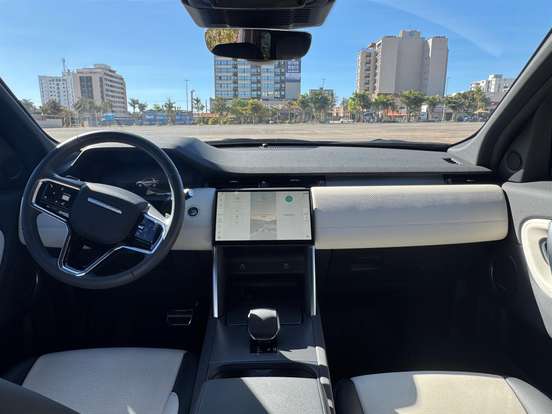 LAND ROVER-DISCOVERY SPORT-2024