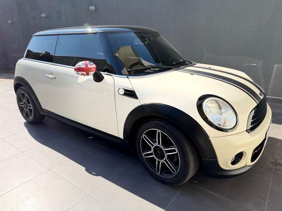 MINI-COOPER-2012
