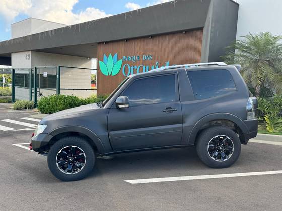 MITSUBISHI PAJERO FULL 3.8 HPE 4X4 V6 24V GASOLINA 2P AUTOMÁTICO