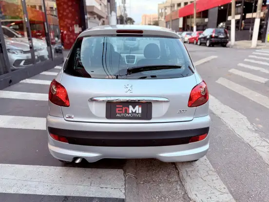 PEUGEOT-207-1.4 XR 8V FLEX 4P MANUAL PEUGEOT-207-2010