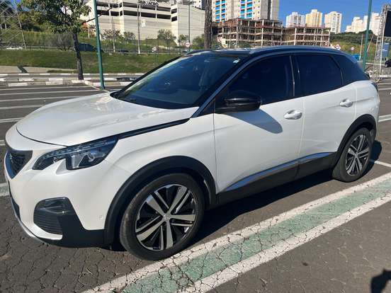 PEUGEOT-3008-2018