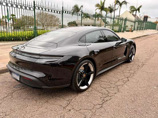 PORSCHE-TAYCAN-4S ELÉTRICO PORSCHE-TAYCAN-2021