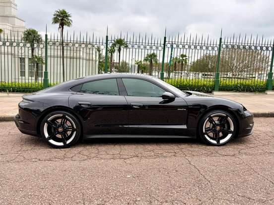 PORSCHE-TAYCAN-4S ELÉTRICO PORSCHE-TAYCAN-2021