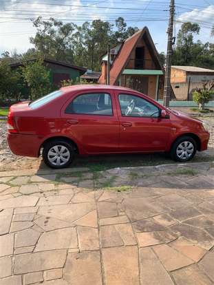 TOYOTA-ETIOS-2013
