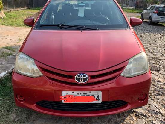 TOYOTA-ETIOS-1.5 X SEDAN 16V FLEX 4P MANUAL TOYOTA-ETIOS-2013