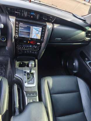 TOYOTA-HILUX SW4-2021
