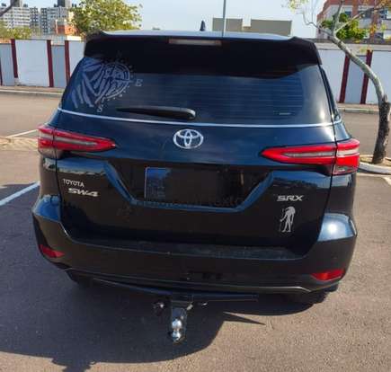 TOYOTA-HILUX SW4-2021