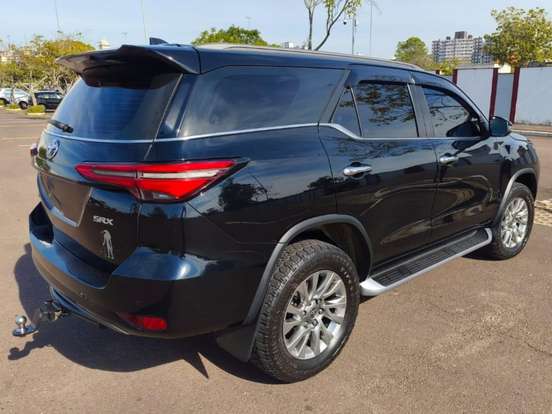 TOYOTA-HILUX SW4-2.8 D-4D TURBO DIESEL SRX 7L 4X4 AUTOMÁTICO TOYOTA-HILUX SW4-2021