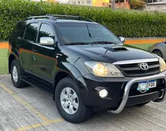 TOYOTA HILUX SW4 3.0 SRV 4X4 16V TURBO INTERCOOLER DIESEL 4P AUTOMÁTICO TOYOTA HILUX SW4 3.0 SRV 4X4 16V TURBO INTERCOOLER DIESEL 4P AUTOMÁTICO