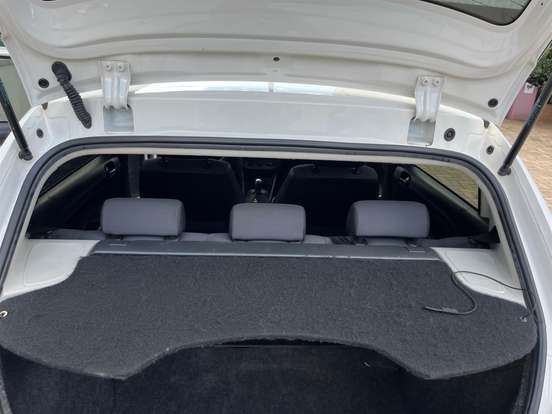 VOLKSWAGEN-GOL-1.0 12V MPI TOTALFLEX 4P MANUAL VOLKSWAGEN-GOL-2020