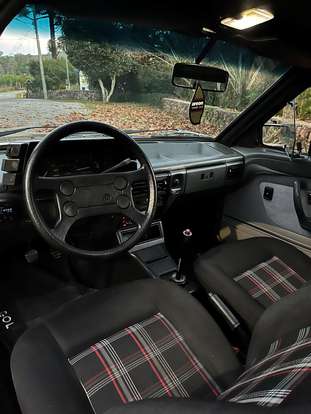VOLKSWAGEN-GOL-1991