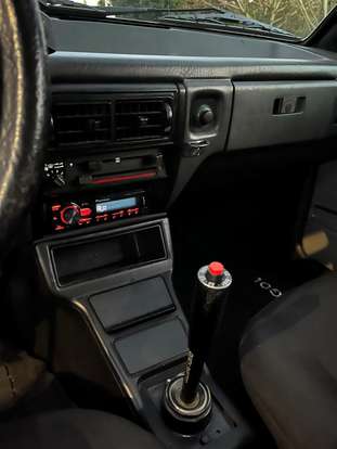 VOLKSWAGEN-GOL-1991