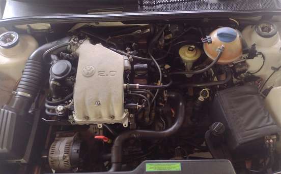 VOLKSWAGEN-GOLF-1996