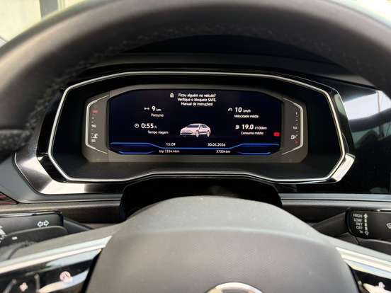 VOLKSWAGEN-JETTA-2024