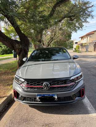 VOLKSWAGEN-JETTA-2024