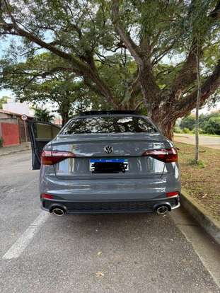 VOLKSWAGEN-JETTA-2024