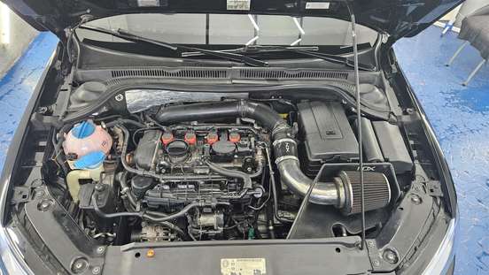 VOLKSWAGEN-JETTA-2012