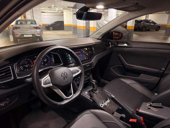 VOLKSWAGEN-POLO-2024