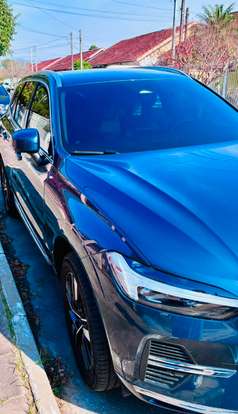 VOLVO-XC60-2025