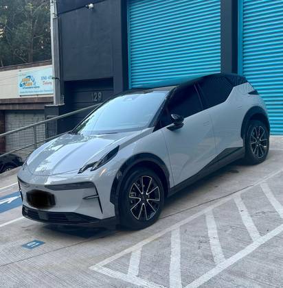 ZEEKR X 66 KW ELÉTRICO PREMIUM