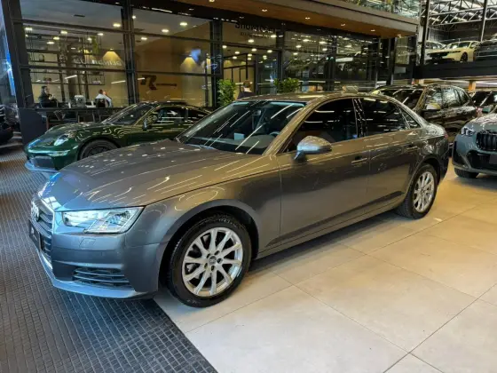 AUDI A4 2.0 TFSI ATTRACTION GASOLINA 4P S TRONIC AUDI A4 2.0 TFSI ATTRACTION GASOLINA 4P S TRONIC