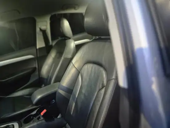 AUDI-Q3-2017