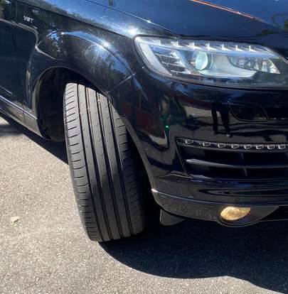 AUDI-Q7-2012