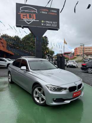 BMW-320i-2012