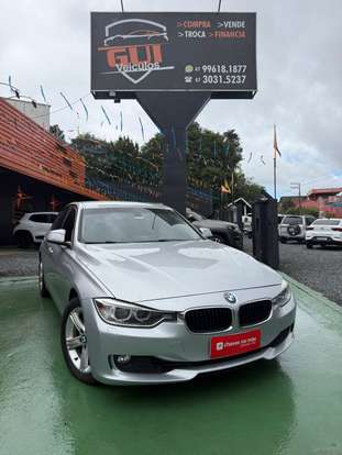 BMW-320i-2012