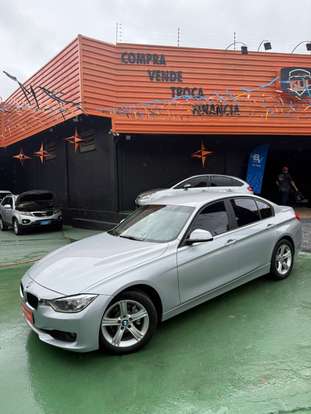 BMW-320i-2012