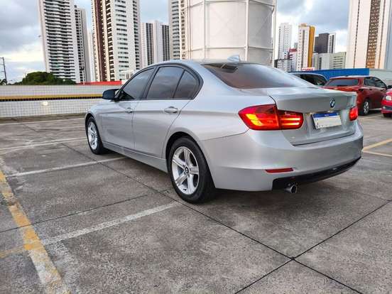 BMW-320i-2.0 16V TURBO GASOLINA 4P AUTOMÁTICO BMW-320i-2013
