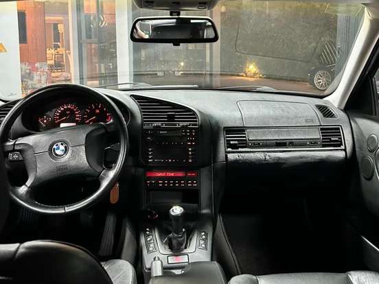 BMW-323i-2.5 TOURING 24V GASOLINA 4P MANUAL BMW-323i-1997