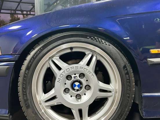BMW-323i-2.5 TOURING 24V GASOLINA 4P MANUAL BMW-323i-1997
