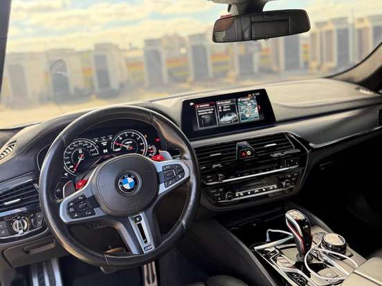 BMW-M5-4.4 V8 TWIN POWER M XDRIVE STEPTRONIC BMW-M5-2018