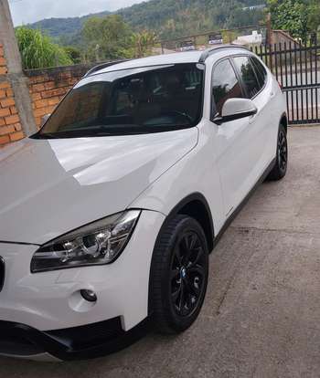 BMW-X1-2013