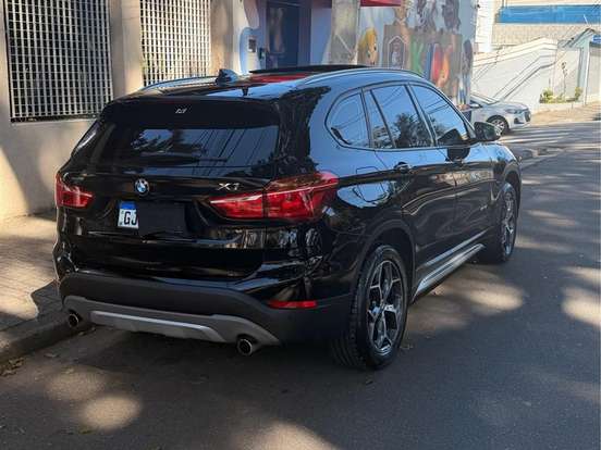 BMW-X1-2.0 16V TURBO ACTIVEFLEX SDRIVE20I X-LINE 4P AUTOMÁTICO BMW-X1-2018
