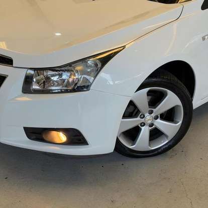 CHEVROLET-CRUZE-2013
