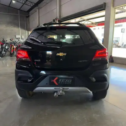 CHEVROLET-ONIX-2016