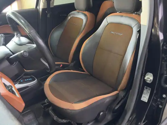 CHEVROLET-ONIX-1.4 MPFI ACTIV 8V FLEX 4P AUTOMÁTICO CHEVROLET-ONIX-2016