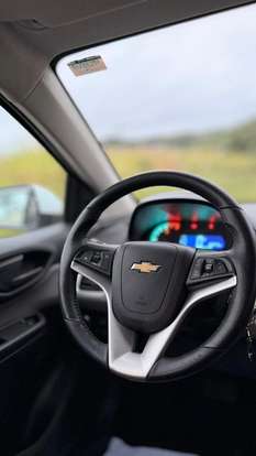 CHEVROLET-ONIX-1.4 MPFI LT 8V FLEX 4P AUTOMÁTICO CHEVROLET-ONIX-2017