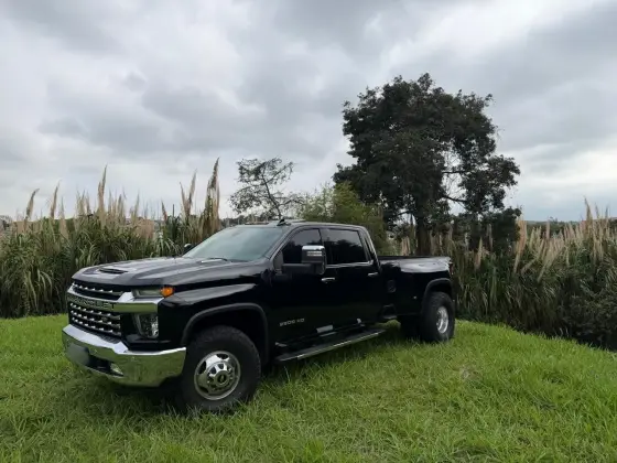 CHEVROLET SILVERADO 6.6 V8 DURAMAX DIESEL 3500HD LTZ CHASSI 4WD AUTOMÁTICO CHEVROLET SILVERADO 6.6 V8 DURAMAX DIESEL 3500HD LTZ CHASSI 4WD AUTOMÁTICO