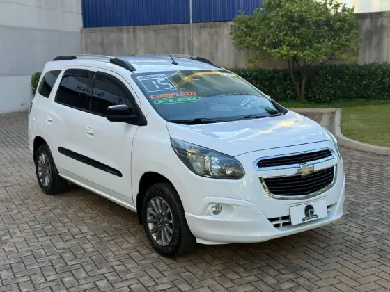 CHEVROLET SPIN 1.8 ADVANTAGE 8V FLEX 4P MANUAL CHEVROLET SPIN 1.8 ADVANTAGE 8V FLEX 4P MANUAL