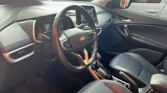 CHEVROLET-TRACKER-2023