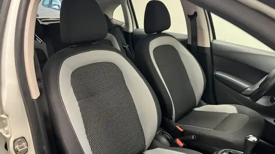 CITROËN-C3-1.6 TENDANCE 16V FLEX 4P AUTOMÁTICO CITROËN-C3-2015