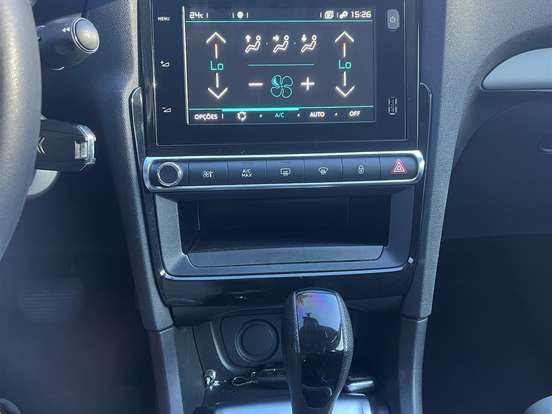 CITROËN-C4 LOUNGE-1.6 THP FLEX LIVE BUSINESS BVA CITROËN-C4 LOUNGE-2018